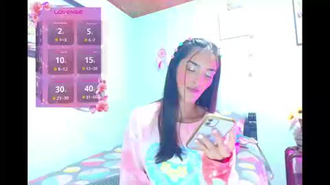 Snapshot of coral_davis chatting on 09.21.25 Coral online show from 09.21.25