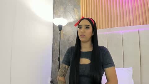 Coral Evans online show from 03.31.26