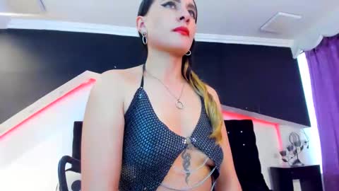 Coral  online show from 01.16.25