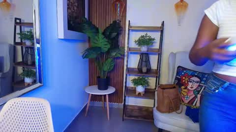 Coral online show from 09.17.25