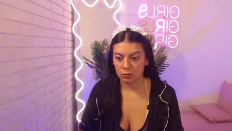 Carolina  online show from 02.08.25