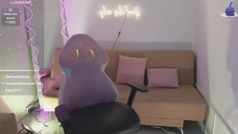Carolina  online show from 03.06.25