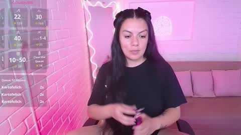 Carolina  online show from 09.12.25