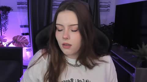 little girl who is always right or Coraline online show from 02.25.25