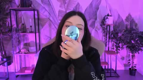 little girl who is always right or Coraline online show from 09.12.25