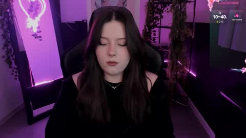 little girl who is always right or Coraline online show from 09.26.25