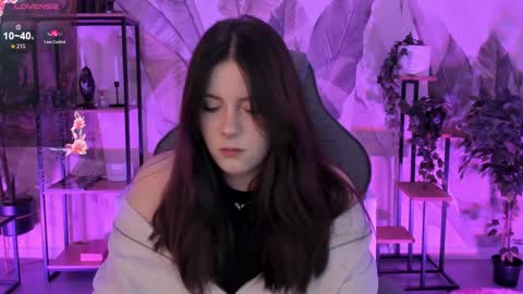 little girl who is always right or Coraline online show from 10.23.25