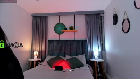 Coral Stefani online show from 10.06.25