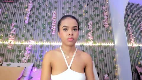 coralineross_ online show from 10.28.25