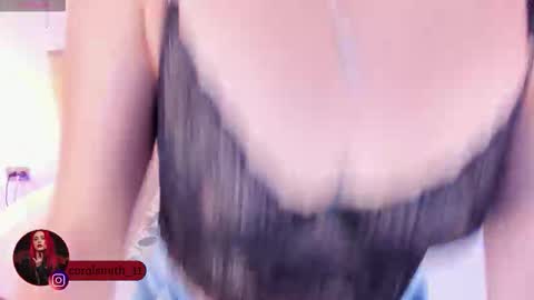 Snapshot of coralsmith11 chatting on 10.26.25 Coral Smith online show from 10.26.25