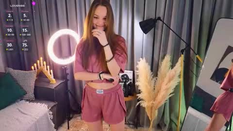 Lia online show from 11.27.25