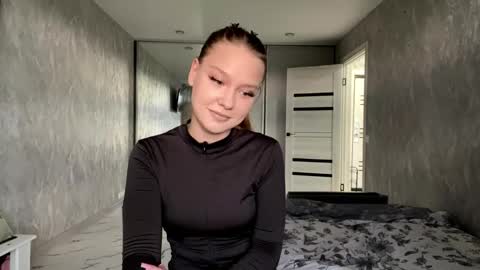 Kiki online show from 05.13.26