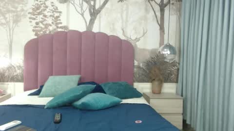 corineray online show from 09.19.25