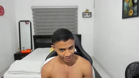 Ethan  online show from 11.22.25