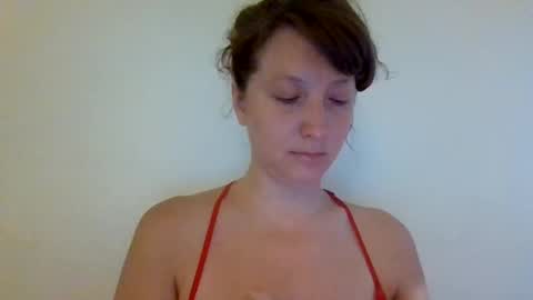 Snapshot of cosmiccoquette chatting on 09.08.25 mamimaritza online show from 09.08.25