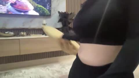 cosmo_blondiee online show from 09.18.25