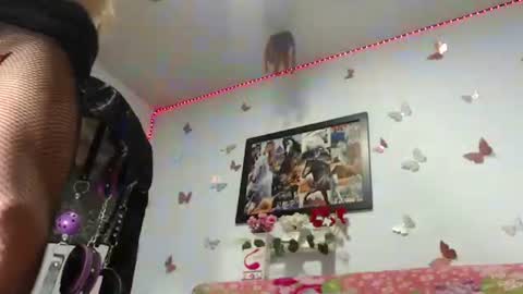 Snapshot of costahotxxx chatting on 02.17.26 sofiabigcock69 online show from 02.17.26