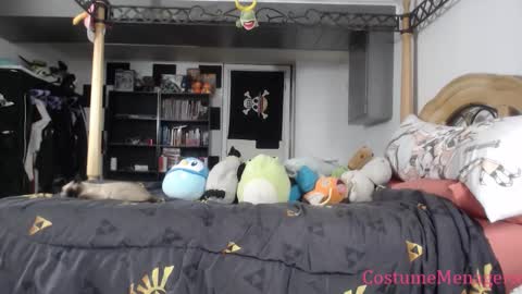 Amethyst Cox online show from 10.13.25