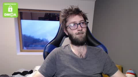 Snapshot of cotom5 chatting on 12.13.24 Cocotom online show from 12.13.24