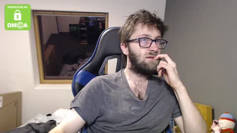 Snapshot of cotom5 chatting on 12.15.24 Cocotom online show from 12.15.24