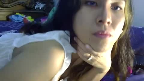 Liz Gwyneth Charlota online show from 02.15.25