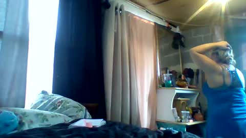 Snapshot of cotybonilla chatting on 02.07.25 Leftys Way online show from 02.07.25