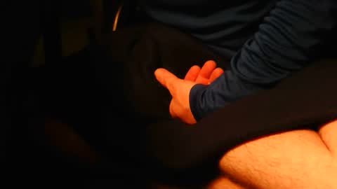 Snapshot of couple4bdsm20 chatting on 05.24.26 couple4bdsm20 online show from 05.24.26