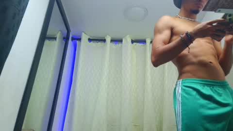 couple_hot_xxxz online show from 05.25.26