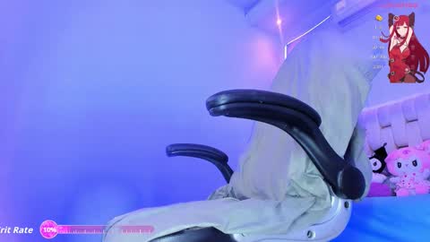 Snapshot of couple_tania chatting on 09.27.25 couple_tania online show from 09.27.25