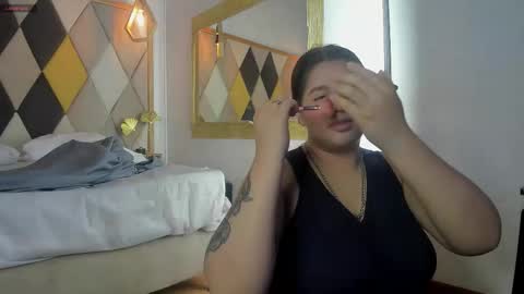 Snapshot of coupleehorny chatting on 09.11.25 Marlon Laura online show from 09.11.25