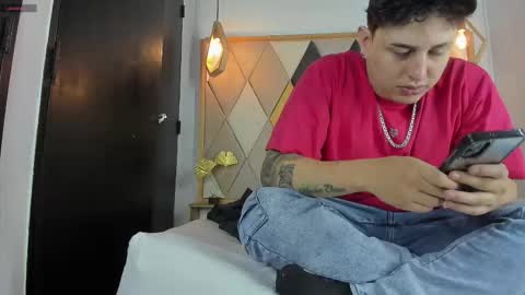 Snapshot of coupleehorny chatting on 09.15.25 Marlon Laura online show from 09.15.25