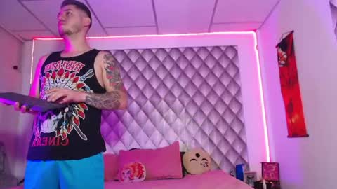 Couplelatin online show from 06.16.26