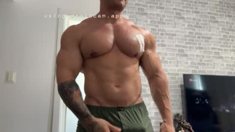 couplemuscle40 online show from 11.25.25