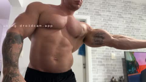 couplemuscle40 online show from 05.26.26
