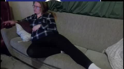 Snapshot of couples90s chatting on 03.02.25 norwegian couple online show from 03.02.25
