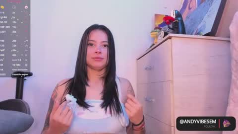Snapshot of couplevibes_ chatting on 07.18.26 Emily Andy online show from 07.18.26