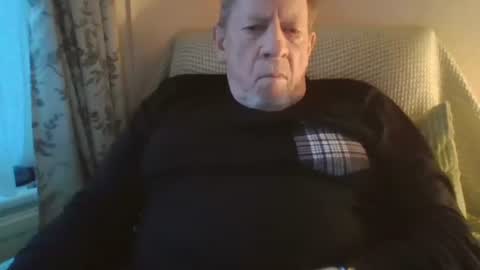 courieral1 online show from 02.12.26