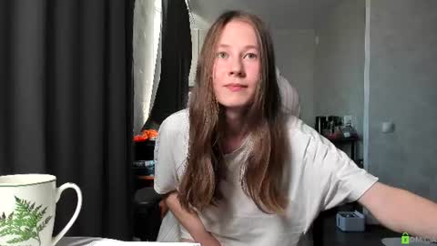 Snapshot of courtney_luv chatting on 06.17.26 Im Courtney Nice to meet youFollow meInstagram courtneyluv778 online show from 06.17.26