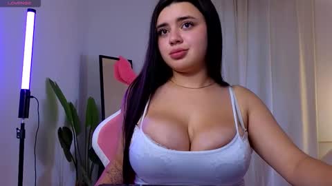 Courtney online show from 10.08.25