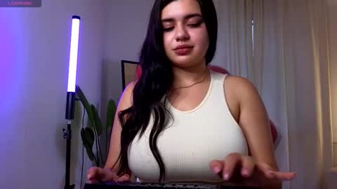 Courtney online show from 10.11.25