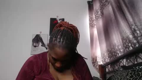 Snapshot of cozy_dion chatting on 09.10.25 Erykah online show from 09.10.25