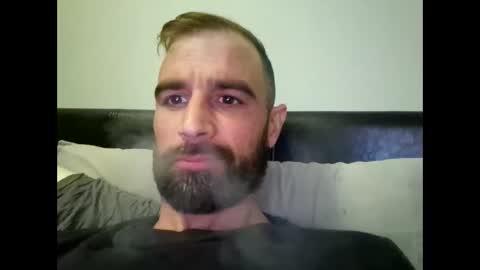 Snapshot of cozzyfella97 chatting on 09.28.25 cozzyfella97 online show from 09.28.25