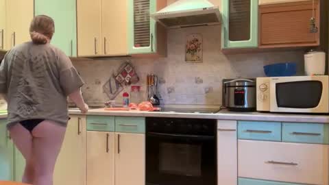 Elise online show from 09.22.25