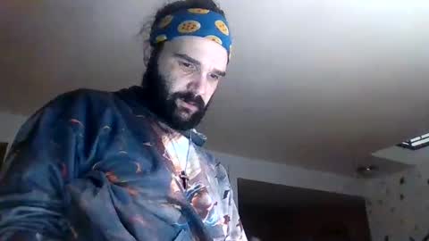 Snapshot of craveitoften chatting on 01.05.25 craveitoften online show from 01.05.25