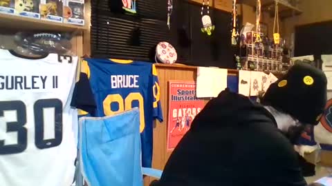 Snapshot of craveitoften chatting on 01.10.25 craveitoften online show from 01.10.25