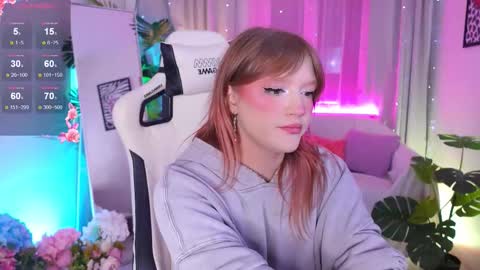 Snapshot of crazy__wine chatting on 09.19.25 Sonya online show from 09.19.25