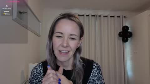 Stacy 2pm to 6pm mon-fri 3 CAT online show from 04.21.26