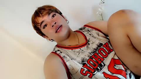 Hot Ayisha online show from 02.04.25