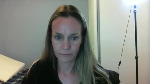 Anny online show from 10.22.25