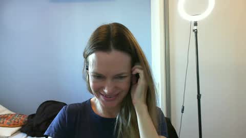 Anny online show from 11.05.25